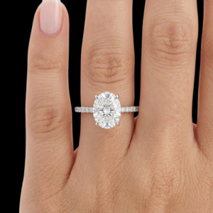 Blingy Oval Center Silver Moissanite Ring